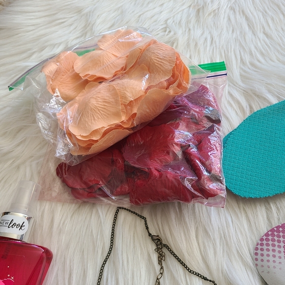 Random Items - Picture 7 of 7